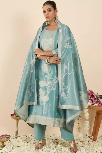 Women Regular Kurta with Trousers & With Dupatta