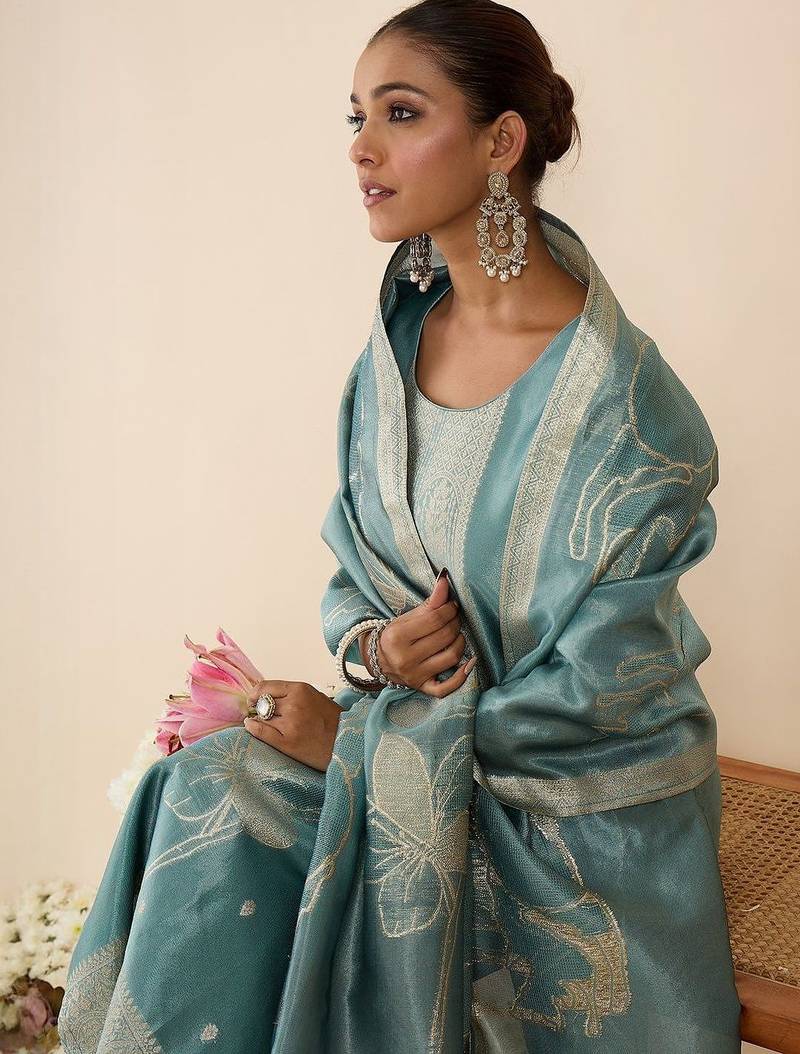 Women Regular Kurta with Trousers & With Dupatta