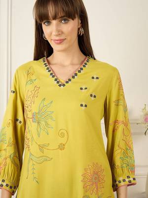 Floral Printed Thread Work Pure Cotton Kurta With Palazzos 2