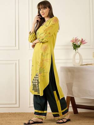 Floral Printed Thread Work Pure Cotton Kurta With Palazzos 3
