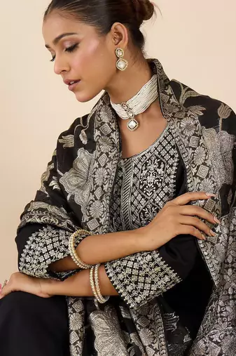 Women Ethnic Motifs Embroidered Regular Kurta with Trousers & With Dupatta