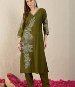 Floral Embroidered Thread Work Straight Kurta With Trousers