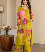 Women Floral Printed Kurta with Palazzos