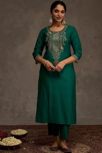 Women Ethnic Motifs Embroidered Kurta with Trousers & Dupatta