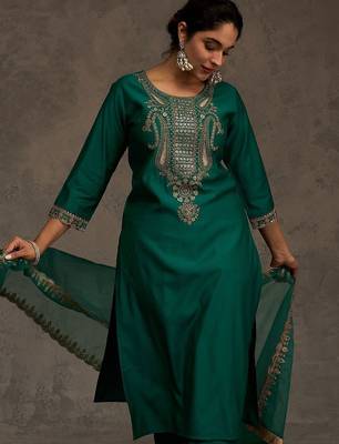 Women Ethnic Motifs Embroidered Kurta with Trousers & Dupatta 6