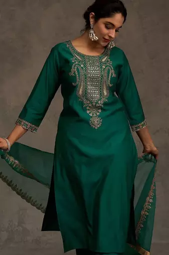 Women Ethnic Motifs Embroidered Kurta with Trousers & Dupatta