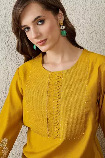 Women Mustard Ethnic Motifs Embroidered Regular Straight Kurta Sets
