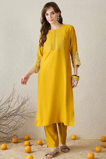 Women Mustard Ethnic Motifs Embroidered Regular Straight Kurta Sets
