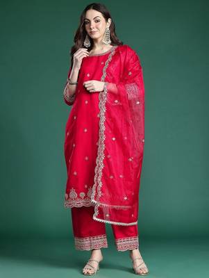 Ethnic Motifs Embroidered Sequinned Kurta With Trousers & Dupatta 1