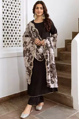 Women Regular Kurta with Trousers & With Dupatta
