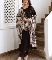 Women Regular Kurta with Trousers & With Dupatta