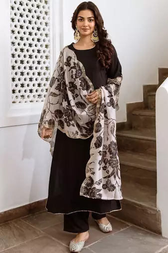 Women Regular Kurta with Trousers & With Dupatta