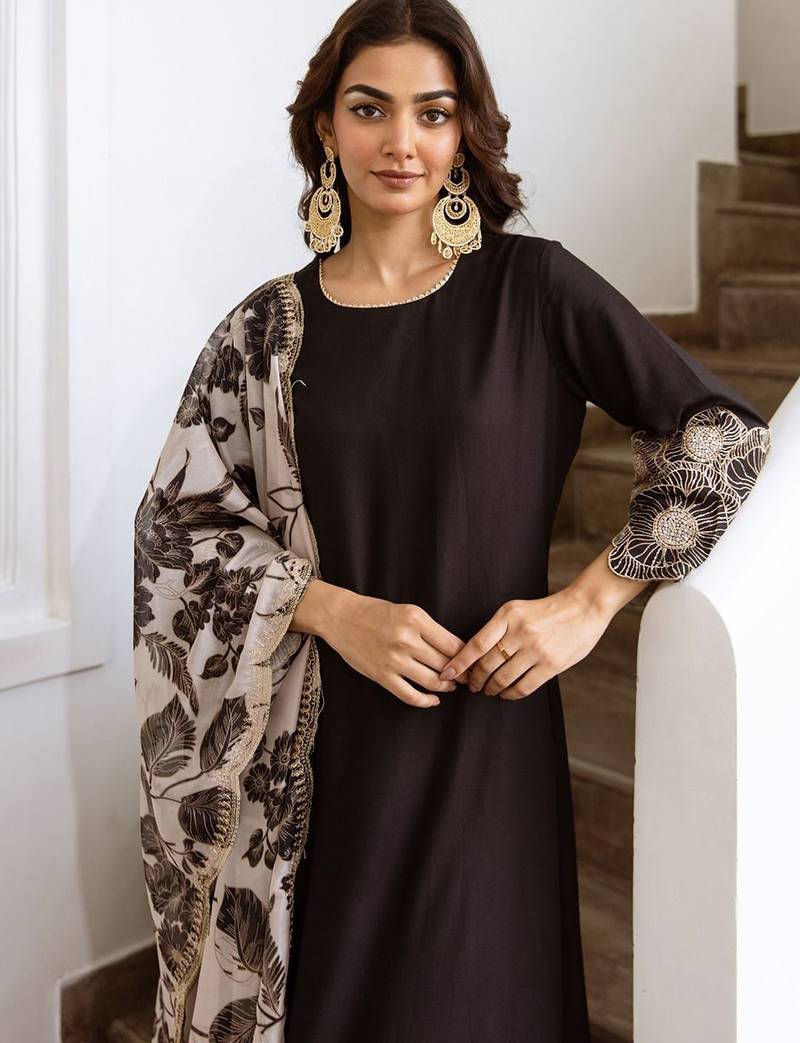 Women Regular Kurta with Trousers & With Dupatta
