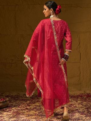 Red Embroidered Chanderi Silk Straight Zari Kurta With Trousers & Dupatta 6