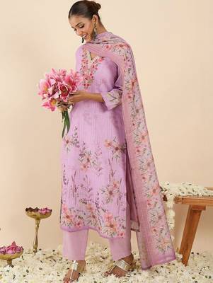 Women Floral Printed Regular Thread Work Linen Kurta with Trousers & With Dupatta 1
