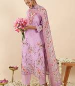 Women Floral Printed Regular Thread Work Linen Kurta with Trousers & With Dupatta