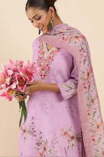 Women Floral Printed Regular Thread Work Linen Kurta with Trousers & With Dupatta