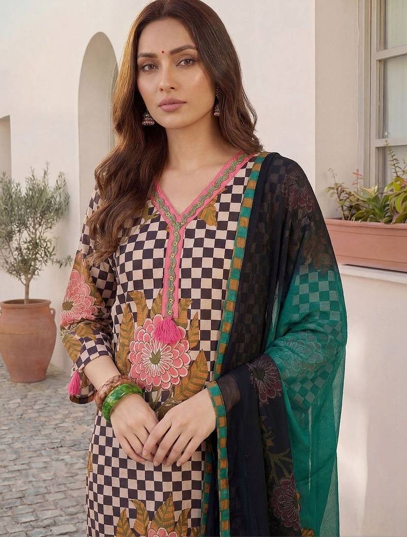 Women Printed Regular Pure Cotton Kurta with Trousers & With Dupatta
