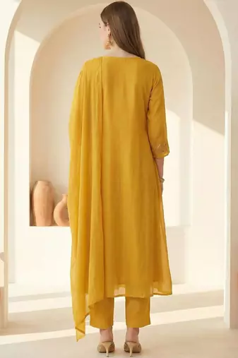 Women Ethnic Motifs Embroidered Empire Thread Work Kurta with Trousers & With Dupatta