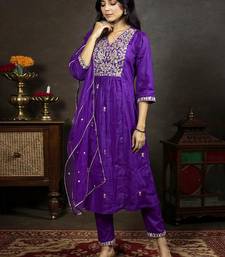 Floral Embroidered Empire Aari Work A-Line Kurta & Trousers With Dupatta