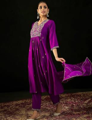 Floral Embroidered Empire Aari Work A-Line Kurta & Trousers With Dupatta 6