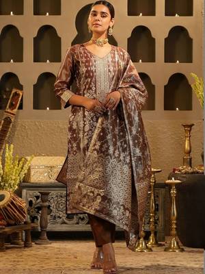 Women Ethnic Motifs Regular Kurta with Trousers & With Dupatta 1