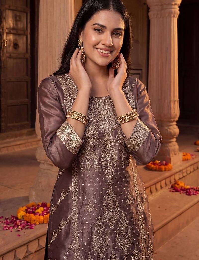 Women Ethnic Motifs Embroidered Regular Kurta with Trousers & With Dupatta