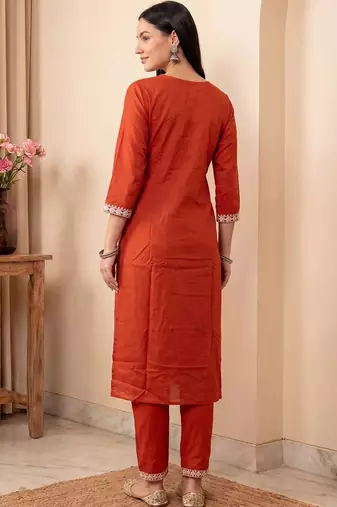 Women Ethnic Motifs Embroidered Regular Thread Work Kurta with Trousers