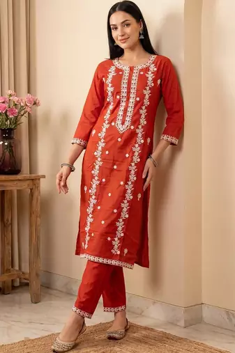 Women Ethnic Motifs Embroidered Regular Thread Work Kurta with Trousers