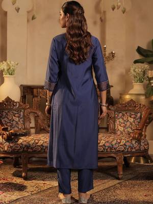 Women Ethnic Motifs Embroidered Regular Thread Work Kurta with Trousers & With Dupatta 3