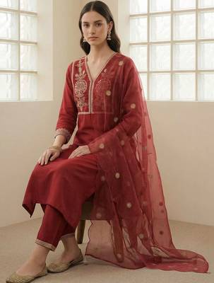 Women Ethnic Motifs Embroidered Regular Thread Work Kurta with Trousers & With Dupatta 1