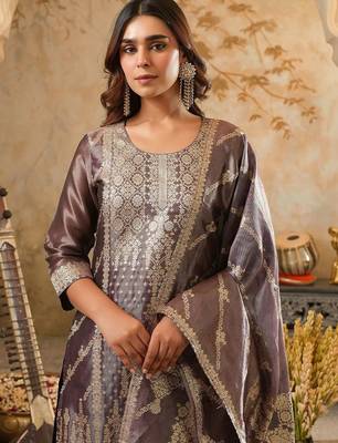 Women Ethnic Motifs Regular Kurta with Trousers & With Dupatta 5