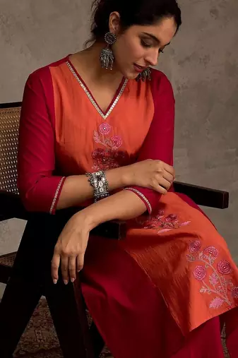 Women Floral Embroidered Regular Thread Work Kurta with Trousers