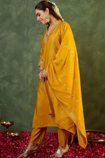 Women Ethnic Motifs Embroidered Regular Sequinned Kurta with Trousers & With Dupatta