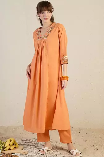 Women Ethnic Motifs Embroidered Panelled Thread Work Pure Cotton Kurta with Trousers