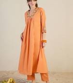 Women Ethnic Motifs Embroidered Panelled Thread Work Pure Cotton Kurta with Trousers