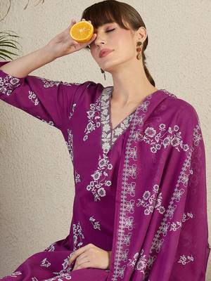 Women Floral Printed Regular Sequinned Cotton Kurta with Trousers & Dupatta 1