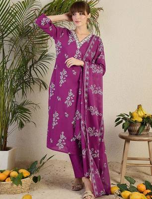 Women Floral Printed Regular Sequinned Cotton Kurta with Trousers & Dupatta 2