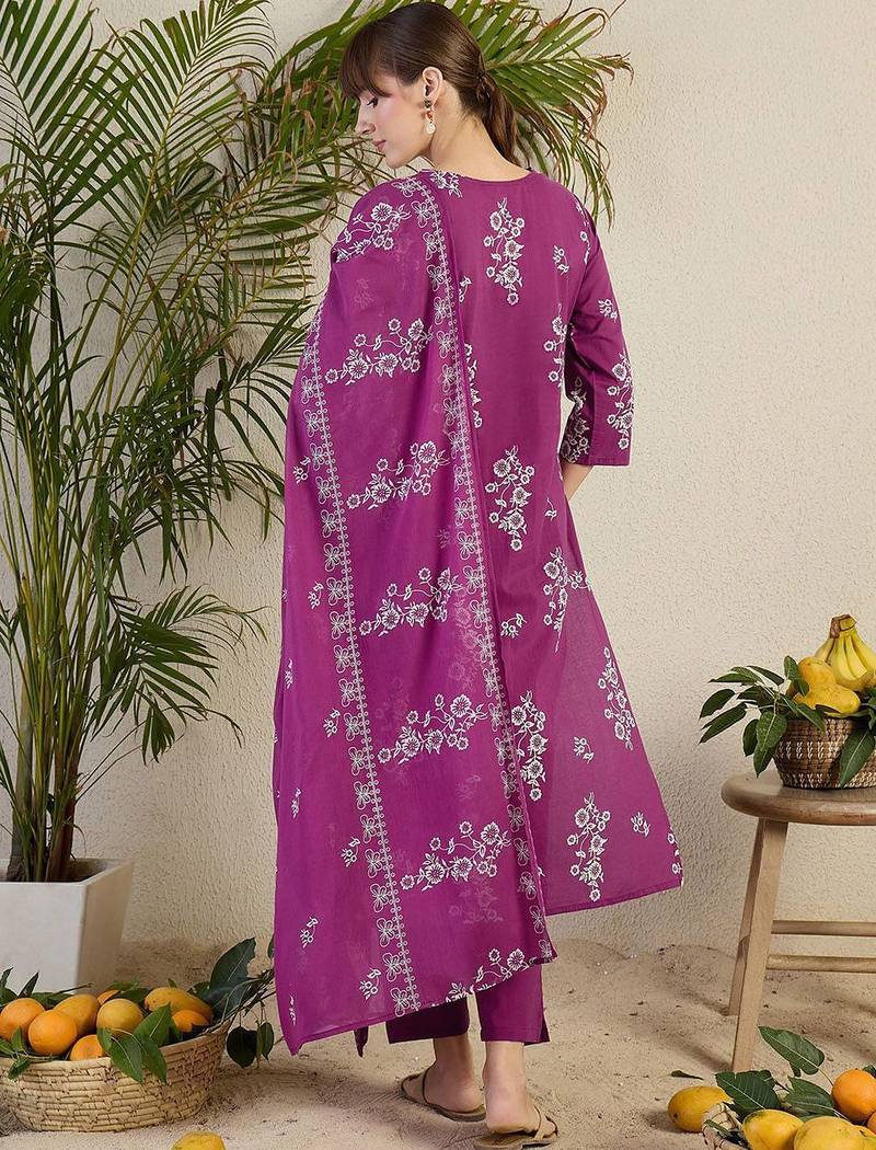 Women Floral Printed Regular Sequinned Cotton Kurta with Trousers & Dupatta