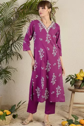 Women Floral Printed Regular Sequinned Cotton Kurta with Trousers & Dupatta