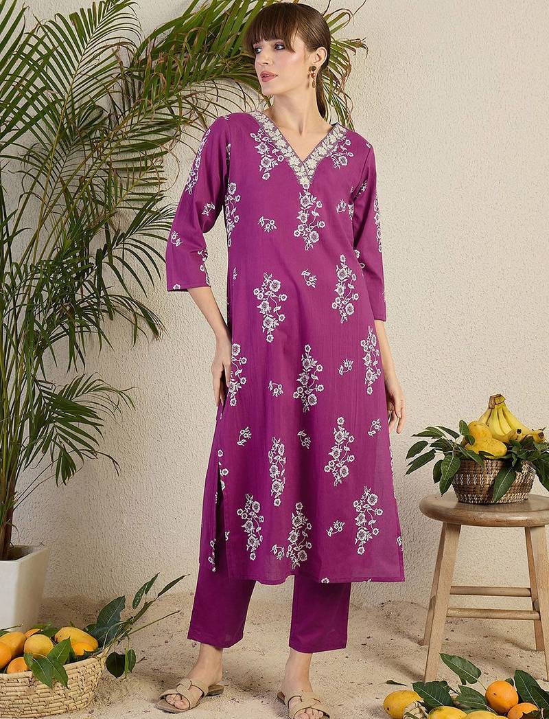 Women Floral Printed Regular Sequinned Cotton Kurta with Trousers & Dupatta