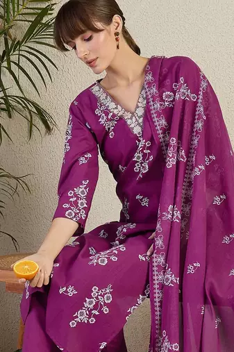 Women Floral Printed Regular Sequinned Cotton Kurta with Trousers & Dupatta