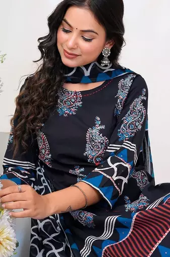 Women Paisley Printed Regular Sequinned Pure Cotton Kurta with Trousers & With Dupatta