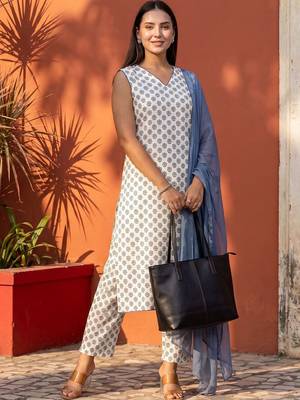 Women Ethnic Motifs Printed Regular Pure Cotton Kurta with Trousers & With Dupatta 5
