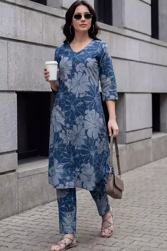 Women Floral Printed Regular Pure Cotton Kurta with Trousers