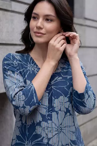 Women Floral Printed Regular Pure Cotton Kurta with Trousers
