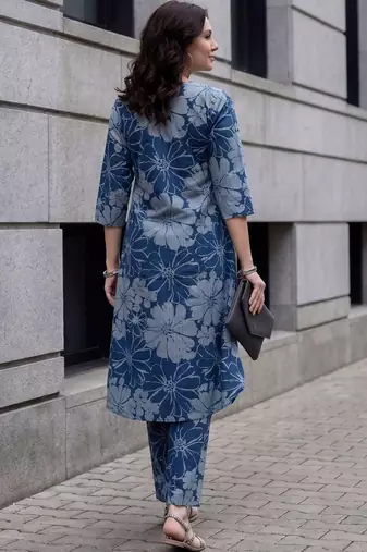 Women Floral Printed Regular Pure Cotton Kurta with Trousers