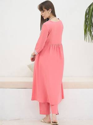 Women Ethnic Motifs Embroidered Panelled Thread Work Pure Cotton Kurta with Trousers 4