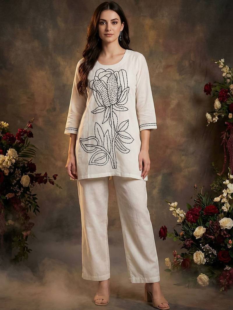 Women Floral Embroidered Regular Thread Work Pure Cotton Kurta with Trousers