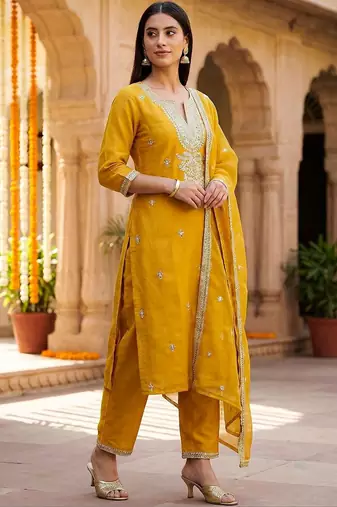 Women Ethnic Motifs Embroidered Regular Thread Work Kurta with Trousers & With Dupatta
